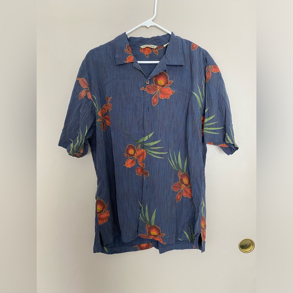 Tommy Bahama button up floral shirt. Size L
